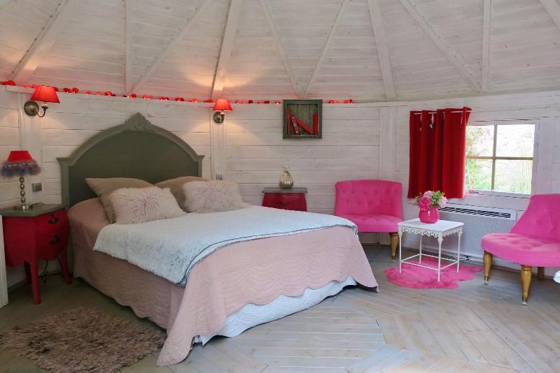 ベッドアンドブレックファースト Hebergement Insolite La Naomath