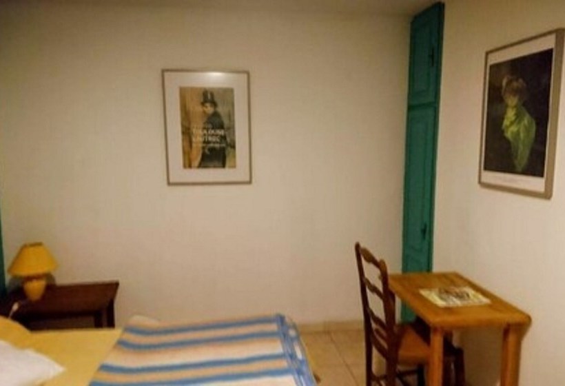 مبيت وإفطار Le Relais Des Faïsses