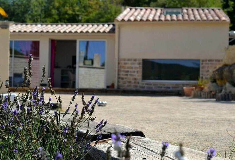 بنسيون L'instant Magique