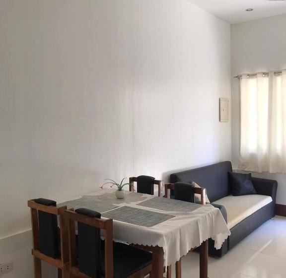 旅馆 Commodore’s Inn