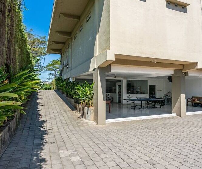 호텔 Ganandra Stay Denpasar