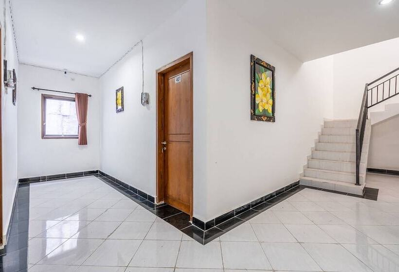 호텔 Ganandra Stay Denpasar