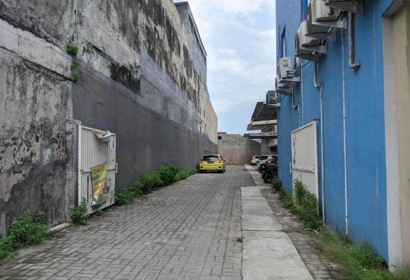 Hotel Oyo 3391 Ungu S Residence