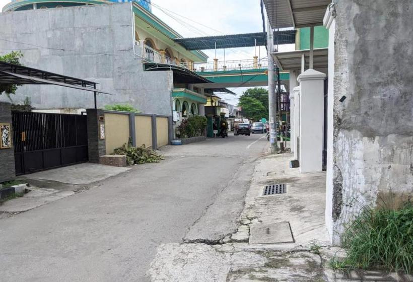 Hotel Oyo 3391 Ungu S Residence