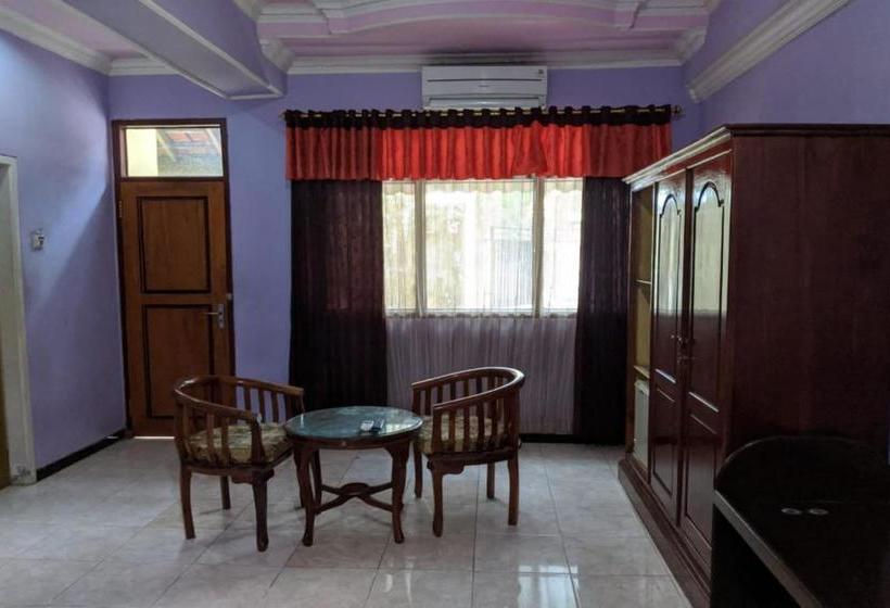 Hotel Oyo 3391 Ungu S Residence