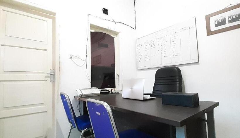 Отель Oyo 3414 Gurita Residence Syariah