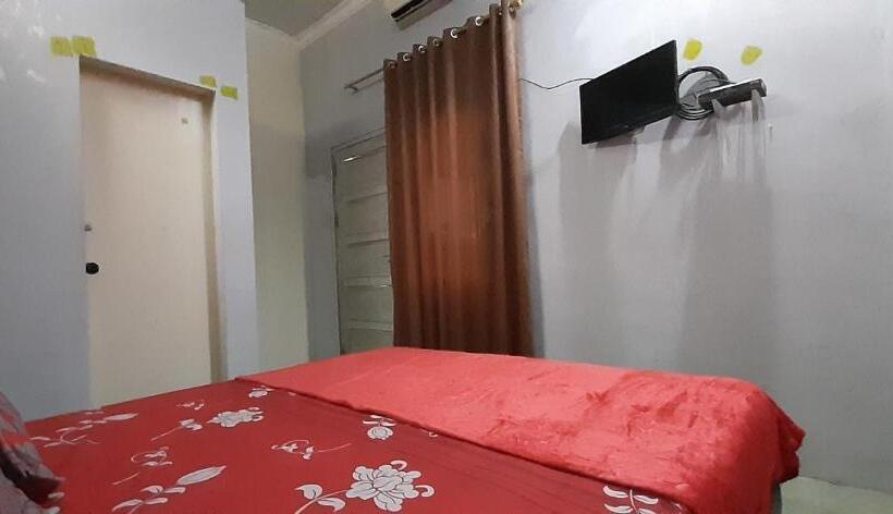 Отель Oyo 3414 Gurita Residence Syariah