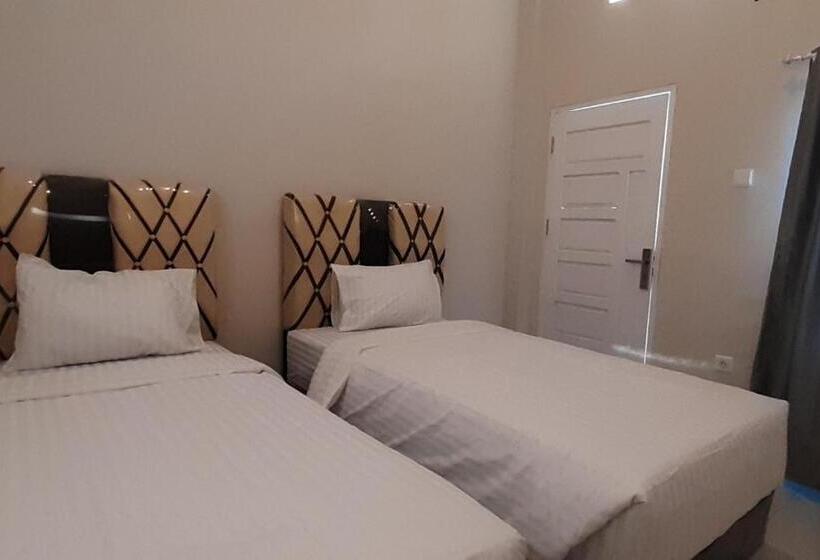 Отель Oyo 3414 Gurita Residence Syariah