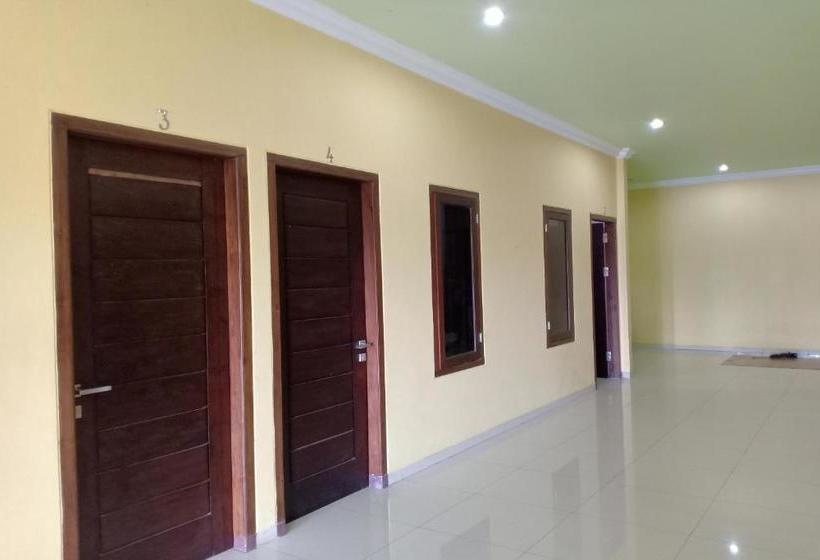 בית מלון כפרי Oyo 3516 Kinawa Family Homestay