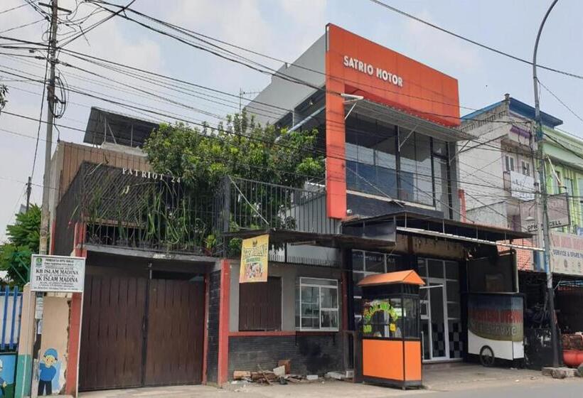 호텔 Safaraz Garden Near Galaxy Bekasi Mitra Reddoorz