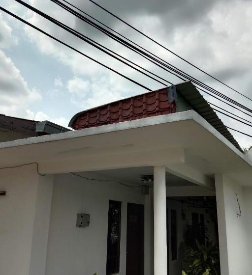 Отель Spot On 90065 Bgh Hostel Teras