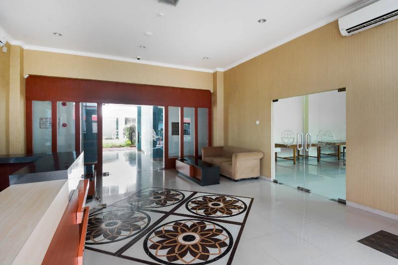 Collection O 3431 Hotel Alpha Bandara