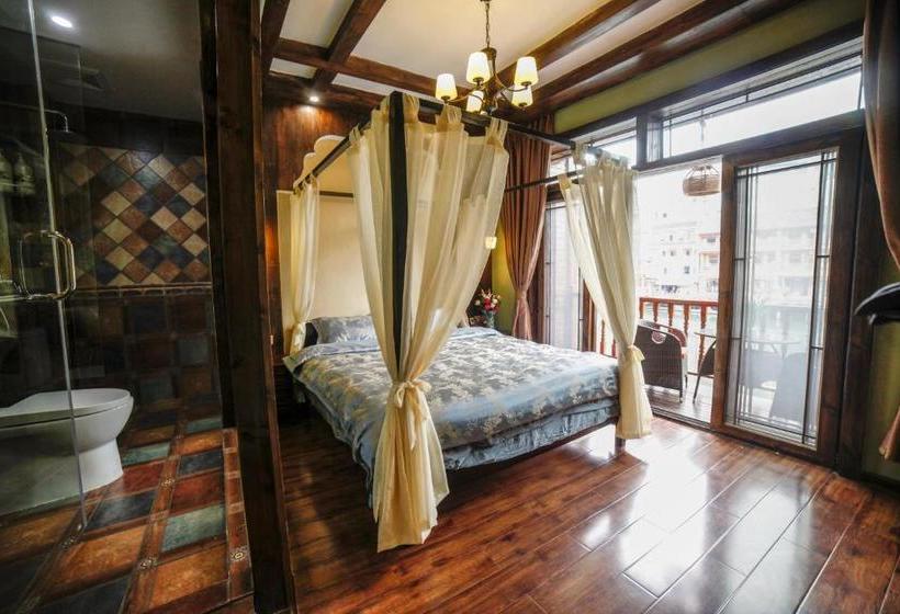 بنسيون Flower Time Inn