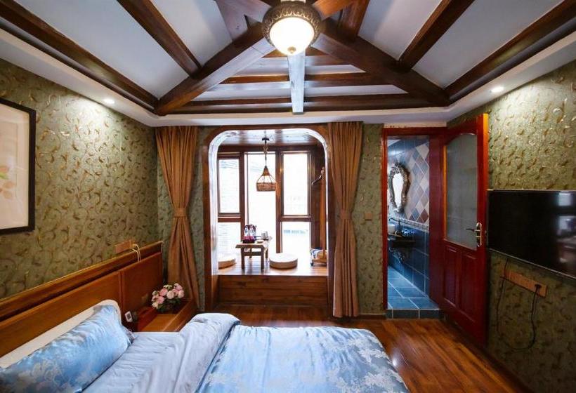 بنسيون Flower Time Inn