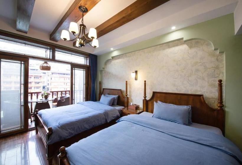 بنسيون Flower Time Inn