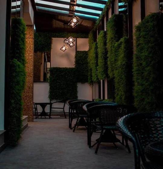 בית מלון כפרי La Perla