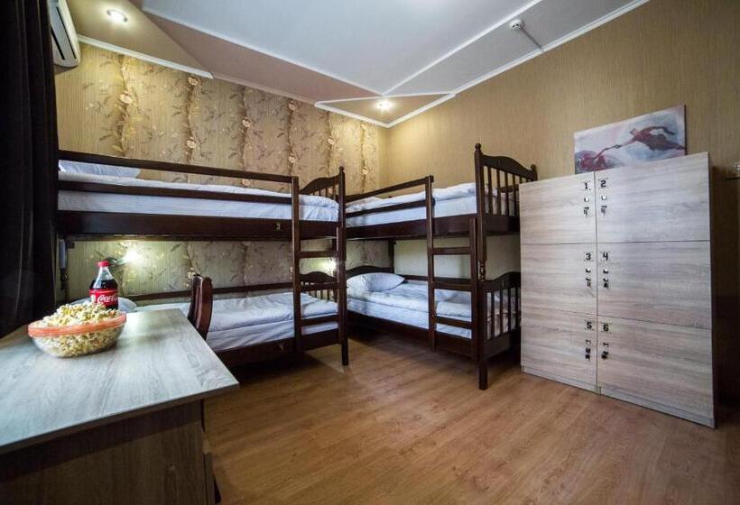 هاستل Hollywood