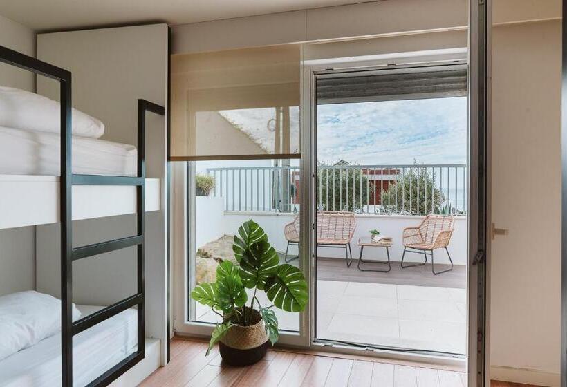 هاستل The Salty Pelican Yoga & Surf Retreat