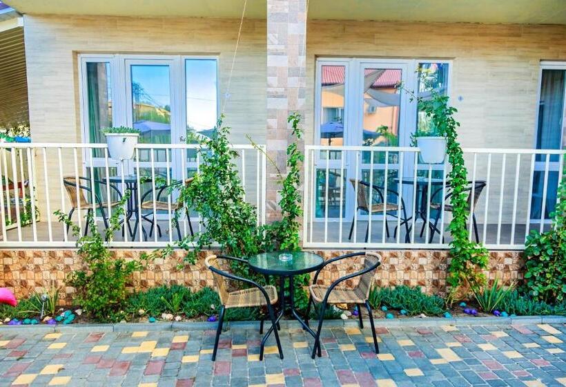 هاستل Villa Shell