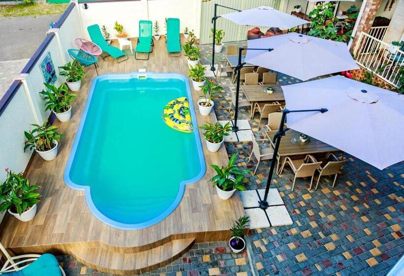 هاستل Villa Shell