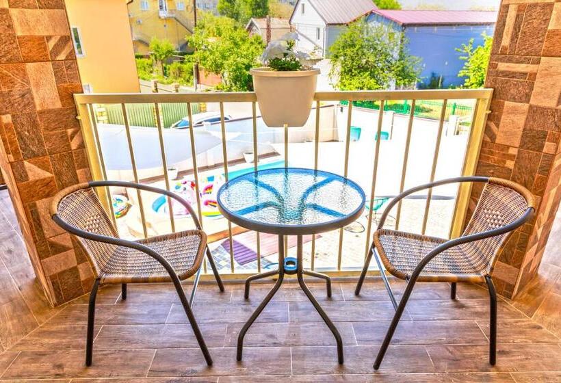 هاستل Villa Shell