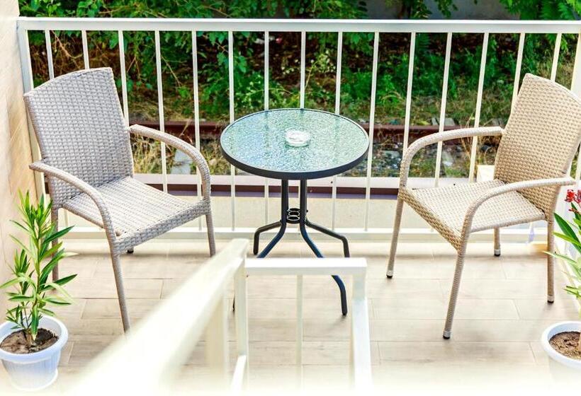 هاستل Villa Shell