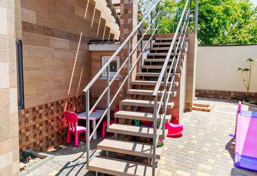 هاستل Villa Shell