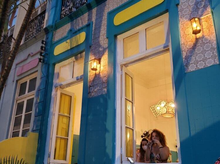 Antonieta Hostel E Bistro