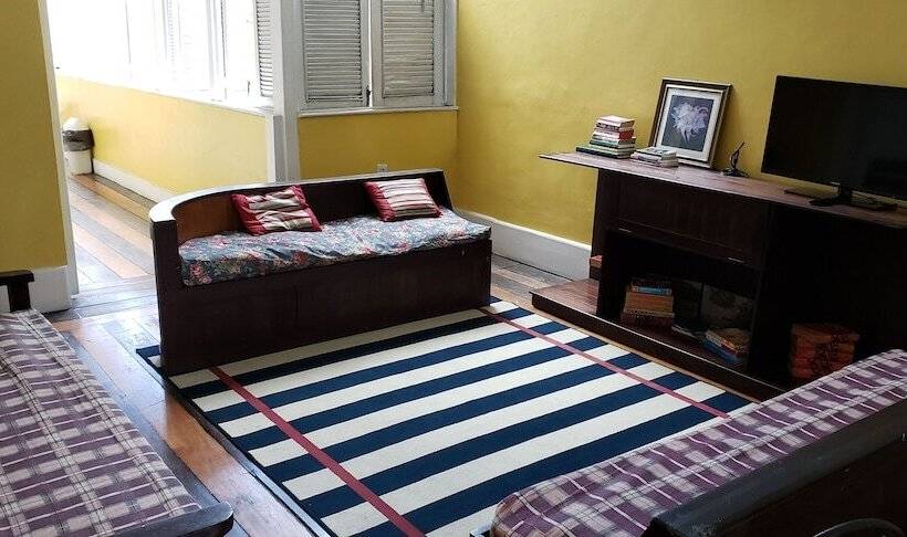 Antonieta Hostel E Bistro