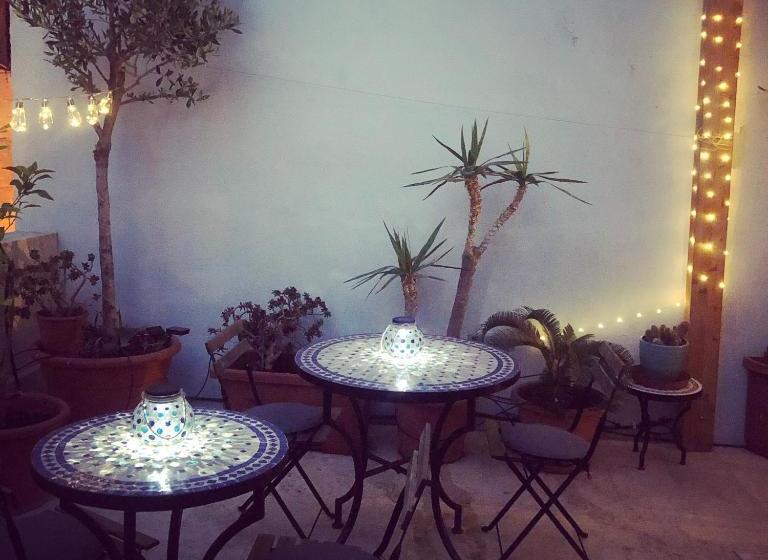 تختخواب و صبحانه Casa Holma