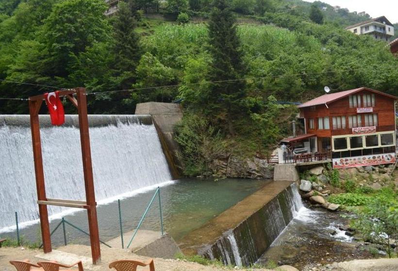 تختخواب و صبحانه şelale Apart