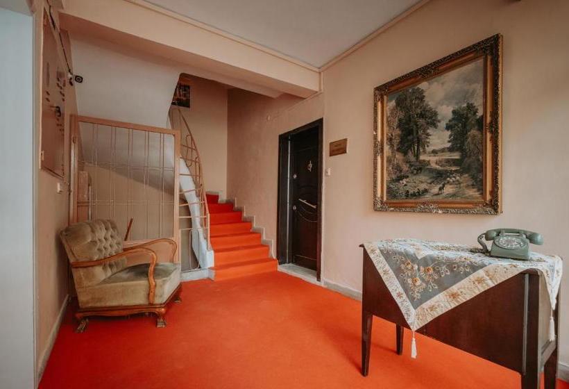 تختخواب و صبحانه Nostaljik Suites