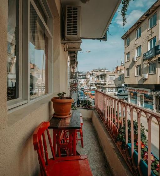 تختخواب و صبحانه Nostaljik Suites