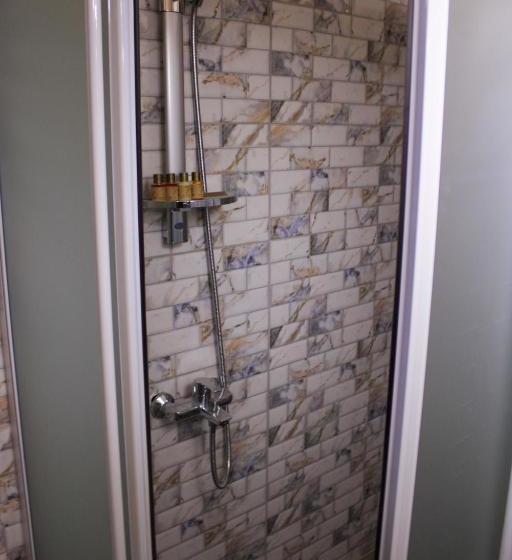 تختخواب و صبحانه Nostaljik Suites