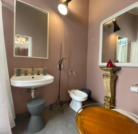 تختخواب و صبحانه Suites Edivino Design Capri