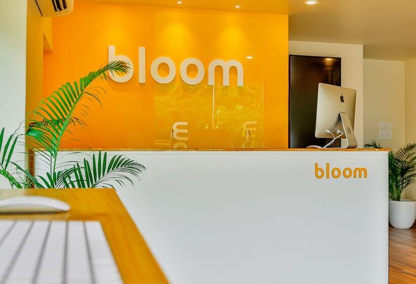 Bloom Hotel   Worli