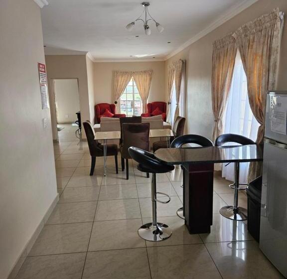 Booth Suite Hotel Mafikeng