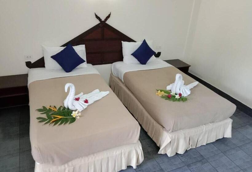 فندق Ban Nam Mao Resort