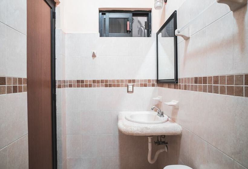 Capital O Hotel Aurora, Tuxtla Gutiérrez