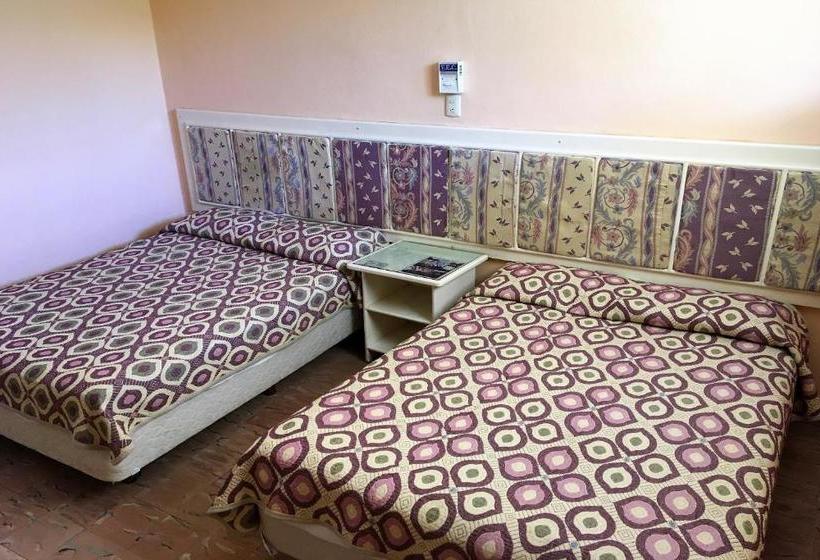 فندق Chan Santa Cruz