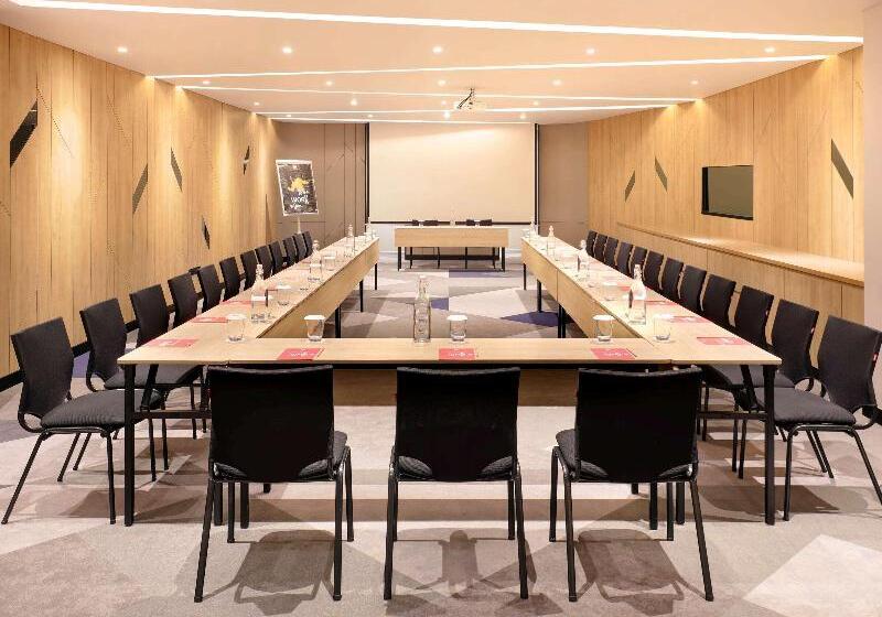 هتل Ibis Samarinda