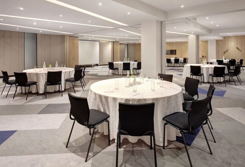 هتل Ibis Samarinda