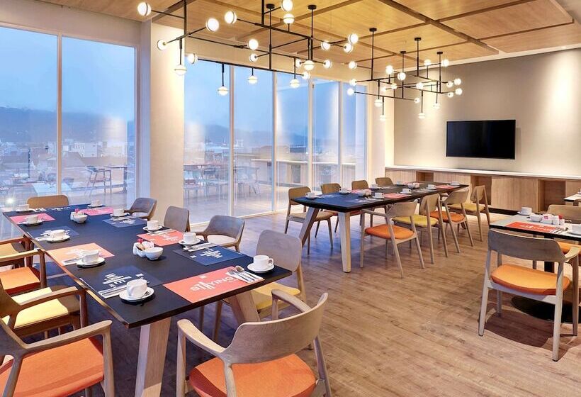 בית מלון כפרי Ibis Samarinda