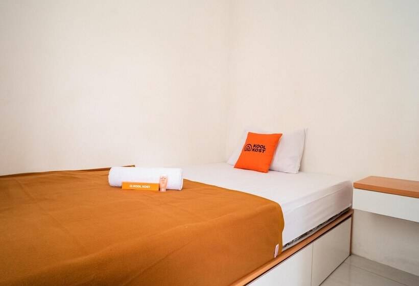 Hotel Koolkost Near Universitas Pancasila