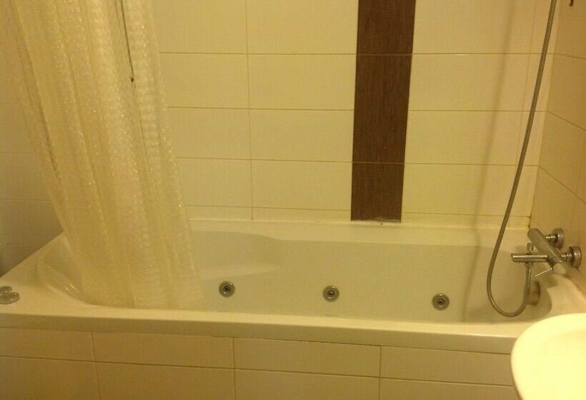 בית מלון כפרי Maputo Residence Inn