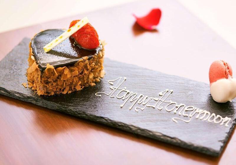 هتل Mövenpick Resort Waverly Phu Quoc