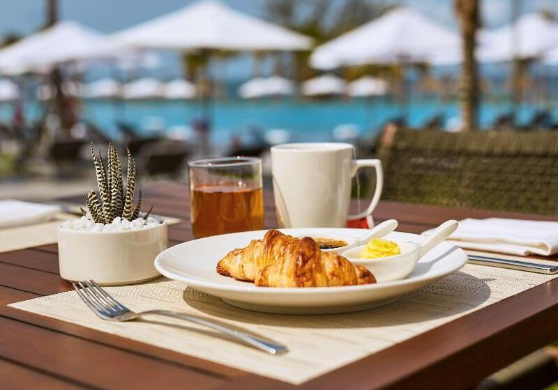 هتل Mövenpick Resort Waverly Phu Quoc