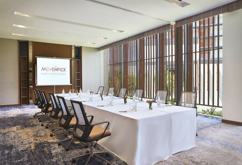هتل Mövenpick Resort Waverly Phu Quoc