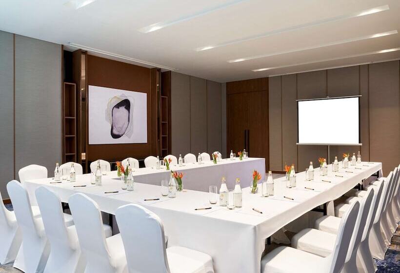 هتل Mövenpick Villas & Residences Phu Quoc