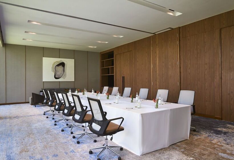 هتل Mövenpick Villas & Residences Phu Quoc